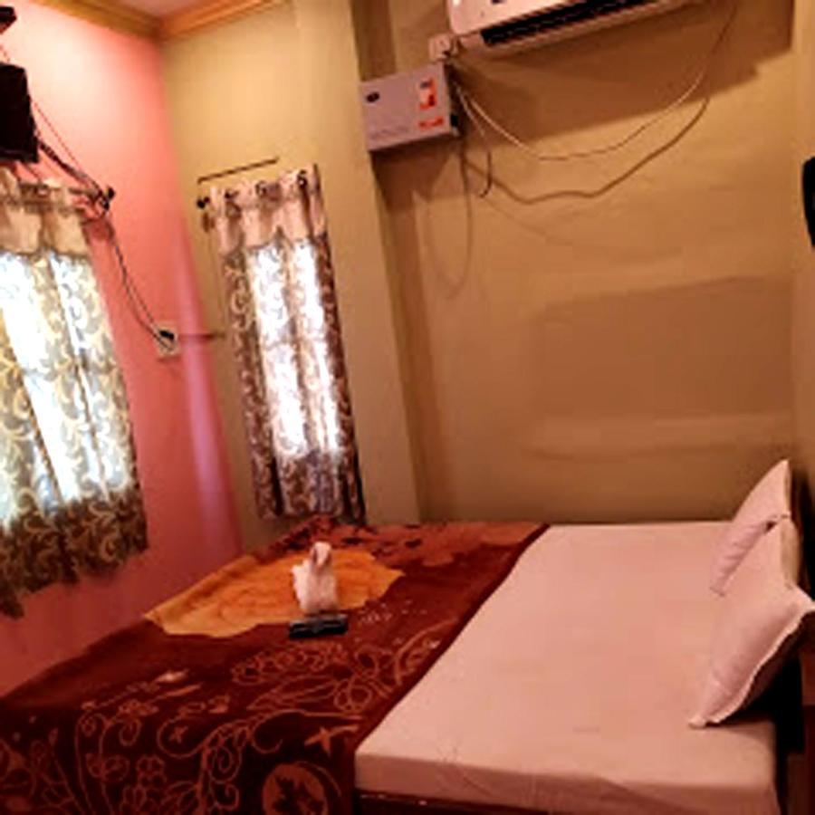 Hotel Aakash Ganga Varanasi Dış mekan fotoğraf