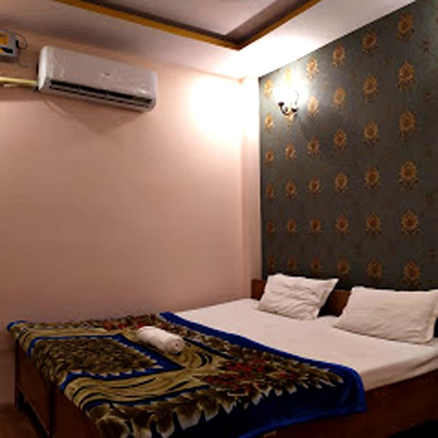 Hotel Aakash Ganga Varanasi Dış mekan fotoğraf