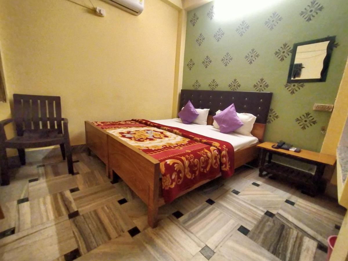Hotel Aakash Ganga Varanasi Dış mekan fotoğraf