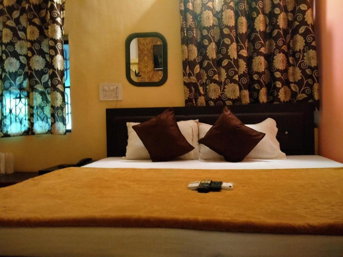 Hotel Aakash Ganga Varanasi Dış mekan fotoğraf