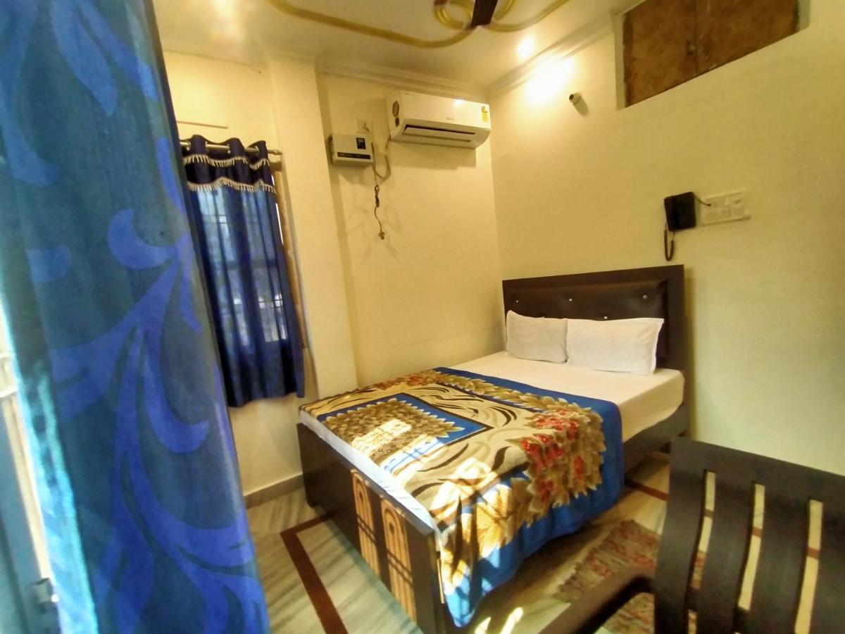 Hotel Aakash Ganga Varanasi Dış mekan fotoğraf