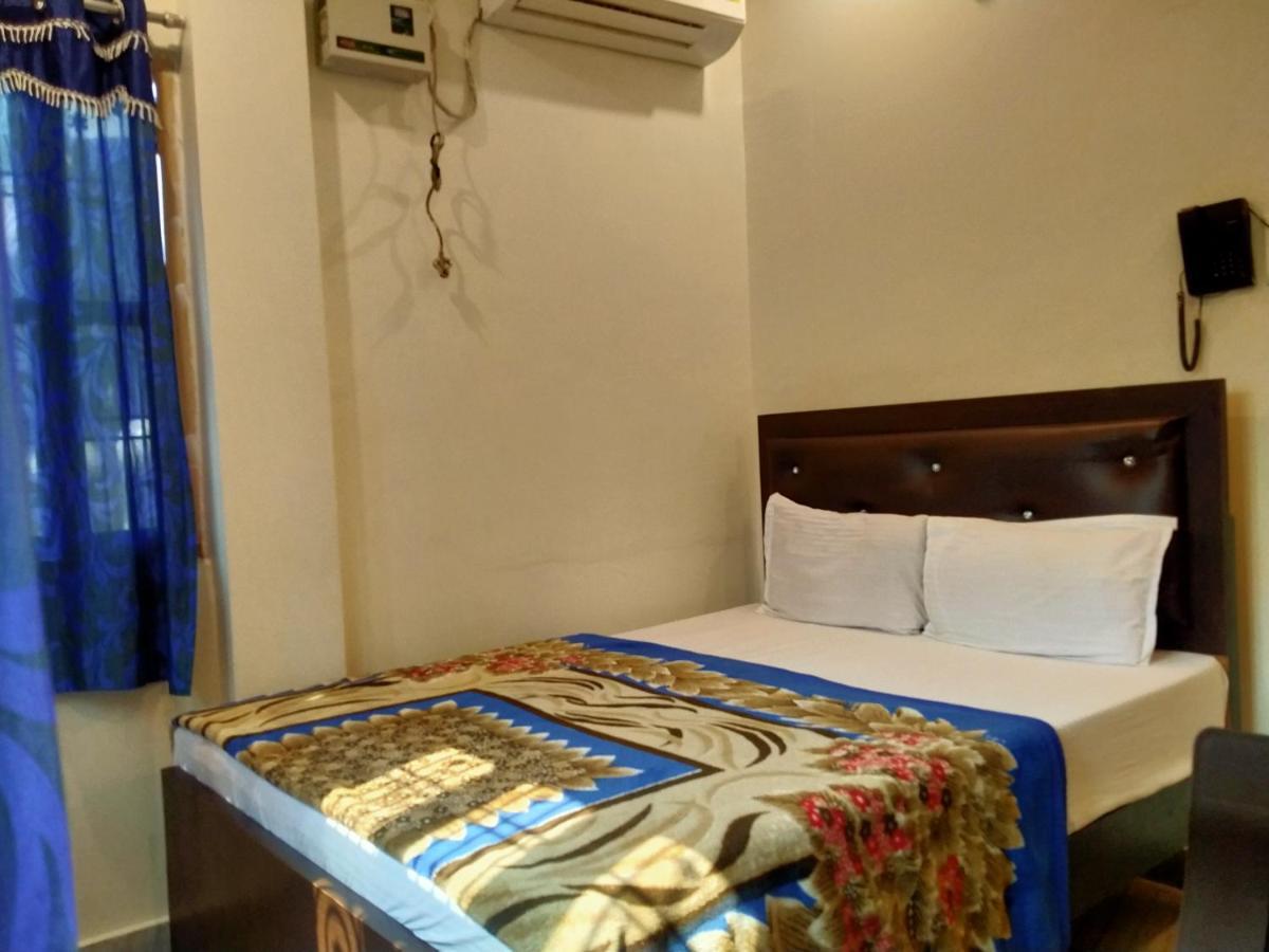 Hotel Aakash Ganga Varanasi Dış mekan fotoğraf